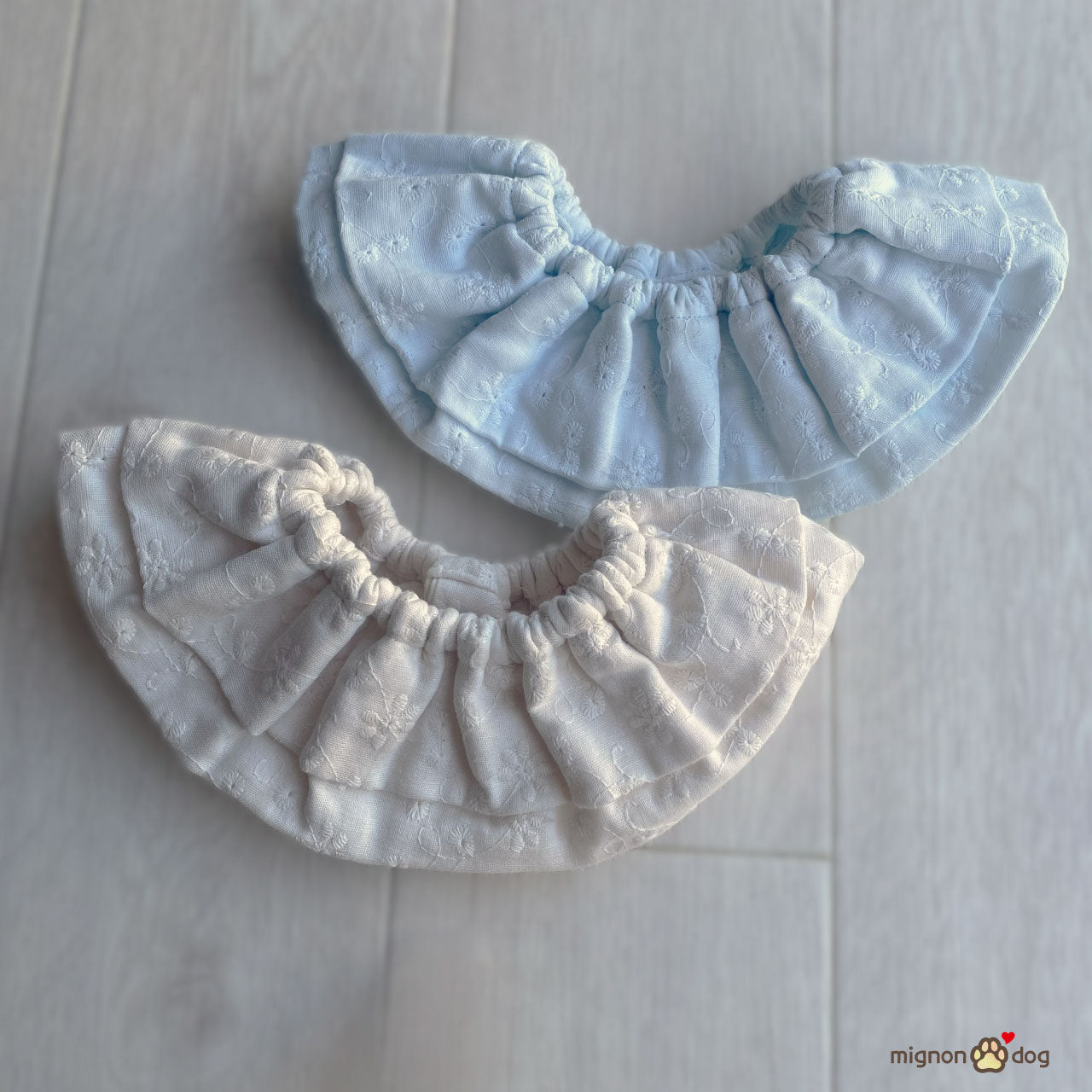 犬用スタイ｜お花刺繍入りダブルガーゼ 着脱簡単！お洋服が苦手なわんこにぴったり