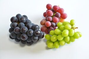 犬が食べると危険な食材のブドウ